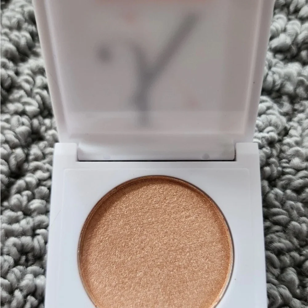 🔥2/20: Just Ximena LatinX Sparkling Champagne Highlighter